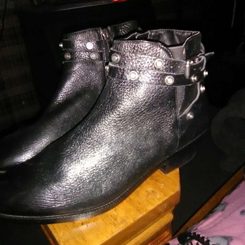 Booties - Picture 6 of 6